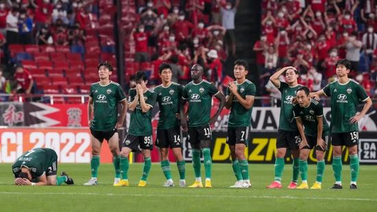 曼彻斯特联在16轮联赛过后取得9胜0平7负的战绩，目前以27个积分排名第七名位置。